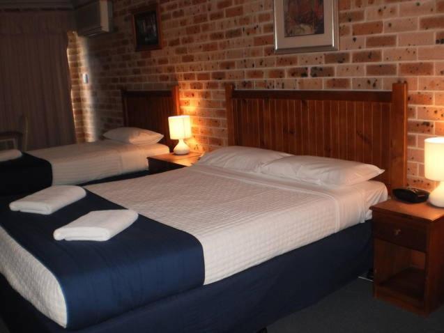 Lake Haven Motor Inn Gorokan Oda fotoğraf
